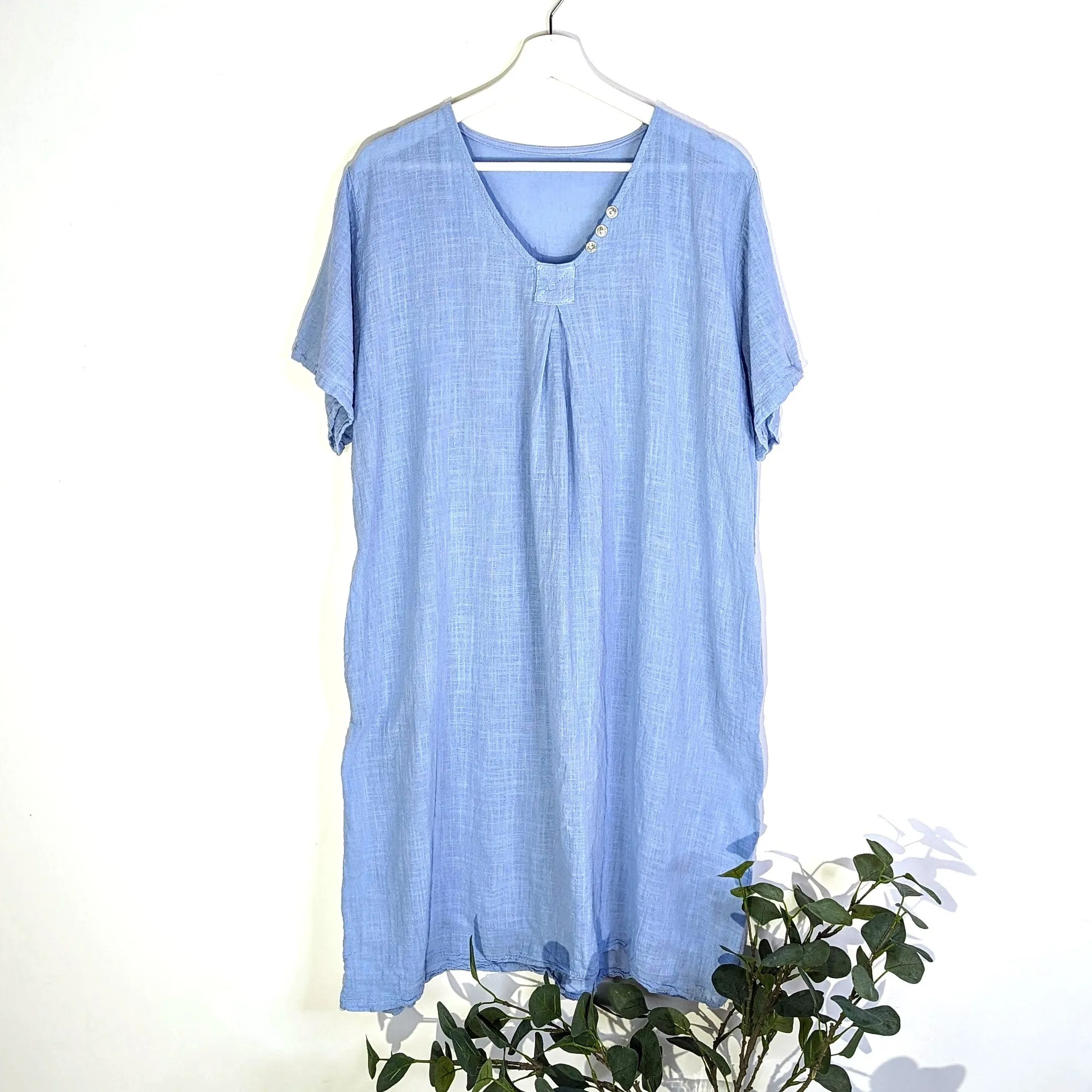Basic V-neck dress with button detail on neckline