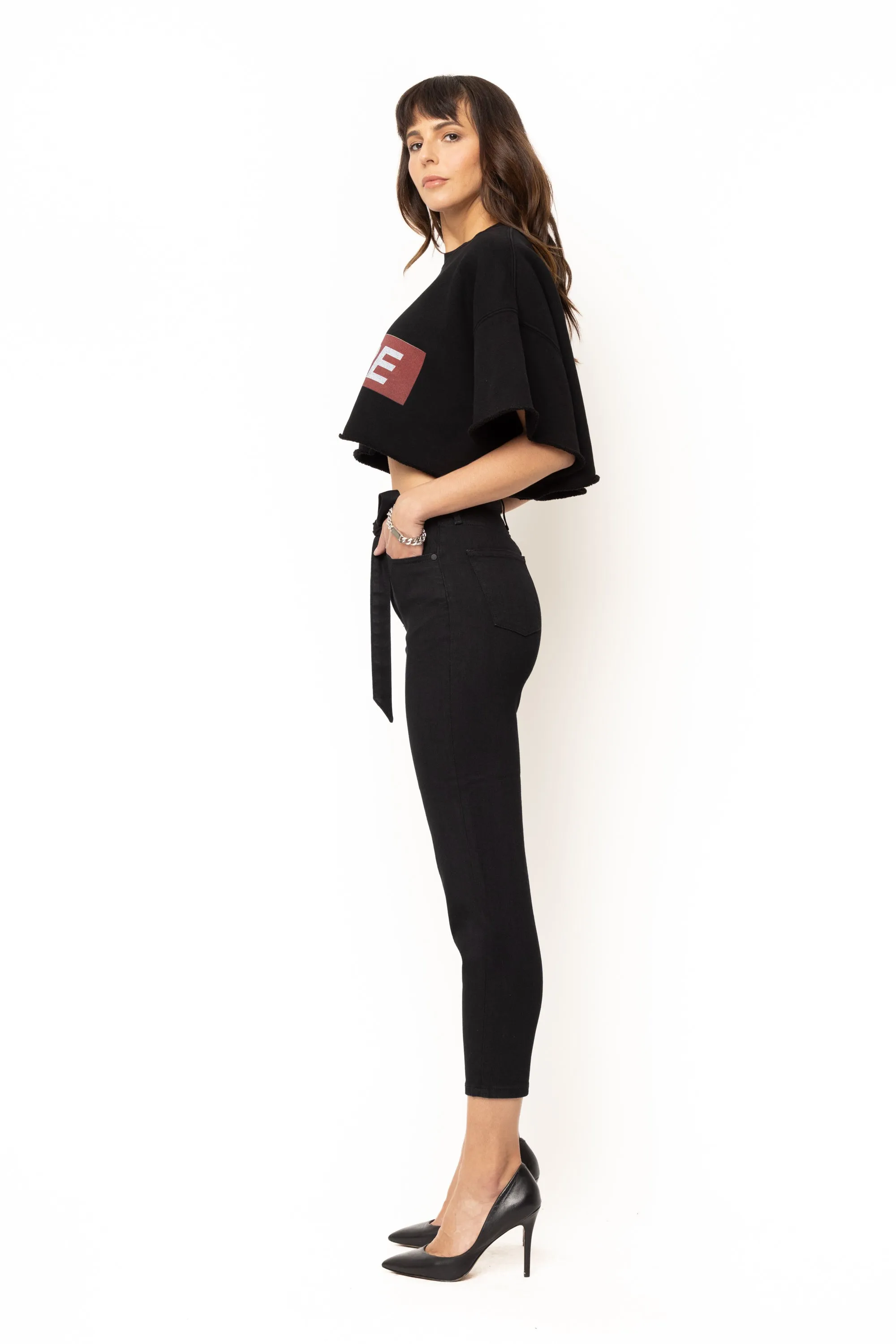 Nyla Pant In Turn Off
